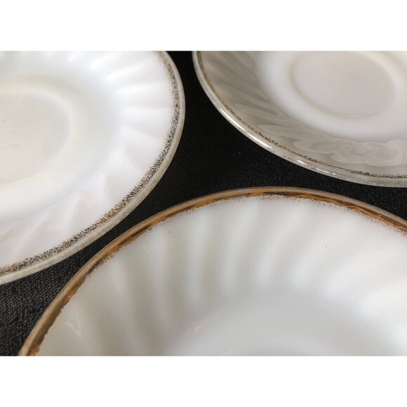 5 Milk Glass Saucers, Swirl Pattern, Golden Anniversary, Anchor Hocking 1950s - Picture 3 of 5
